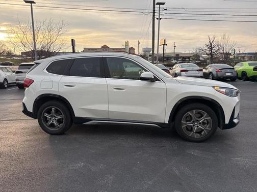 2025 BMW X1 xDrive28i