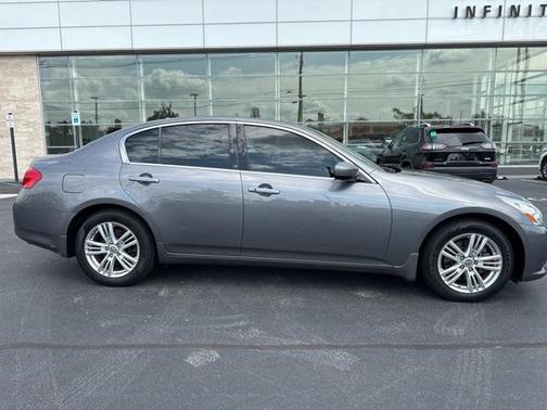 2013 INFINITI G37x Base