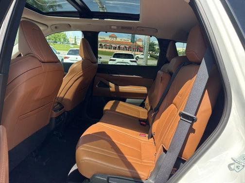 Majestic White 2025 INFINITI QX60 SENSORY