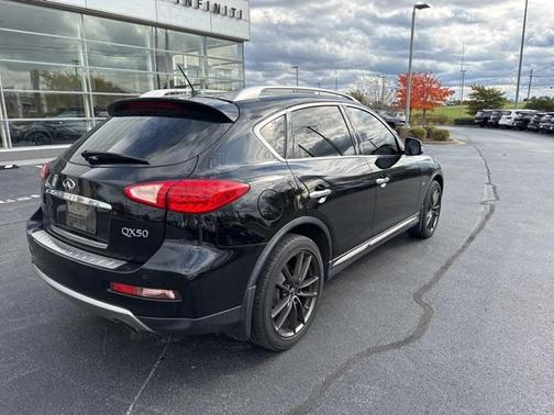 2017 INFINITI QX50 Base