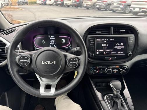 2024 Kia Soul LX