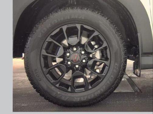 Aspen White/Super Black 2026 Nissan Armada PRO-4X