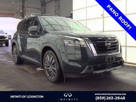 2023 Nissan Pathfinder SL 4WD