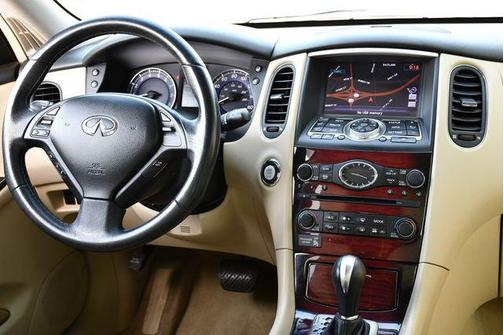 Midnight Garnet 2017 INFINITI QX50 Base