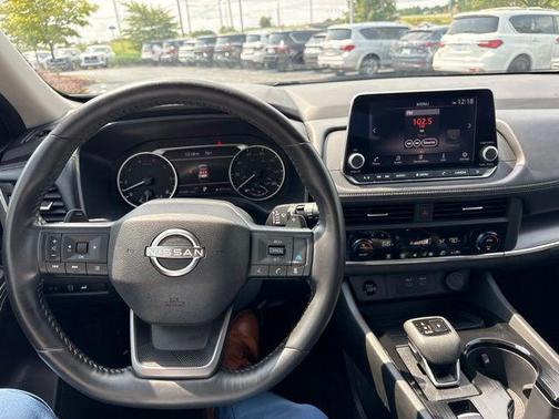 Brilliant Silver Metallic 2025 Nissan Rogue SV