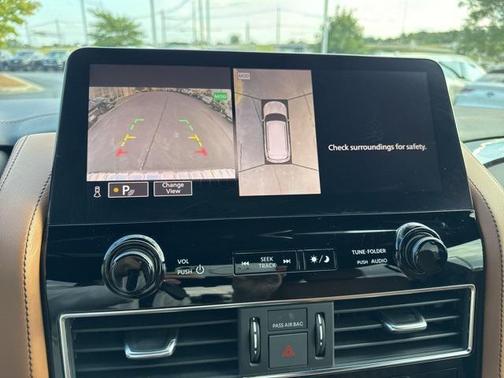 2024 INFINITI QX80 SENSORY AWD