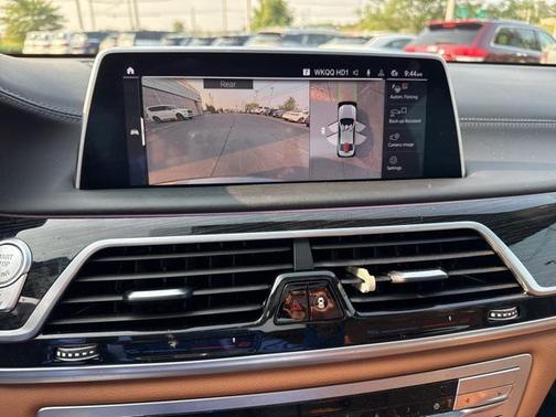 2022 BMW 750 i xDrive