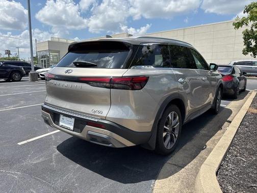 2022 INFINITI QX60 Luxe