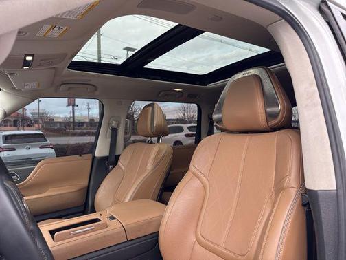 2025 INFINITI QX80 SENSORY AWD