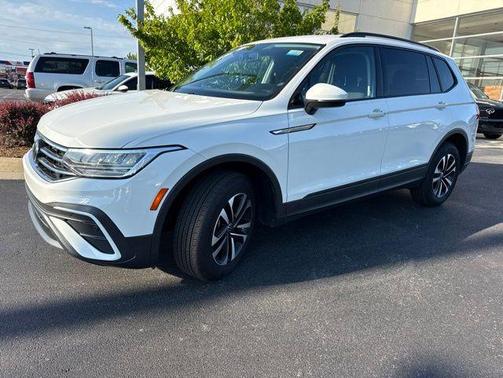 Pure White 2022 Volkswagen Tiguan 2.0T S