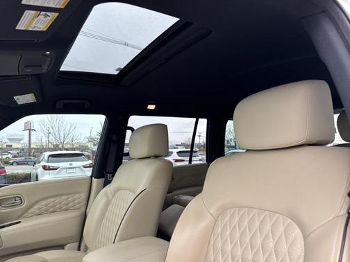 2023 INFINITI QX80 SENSORY AWD