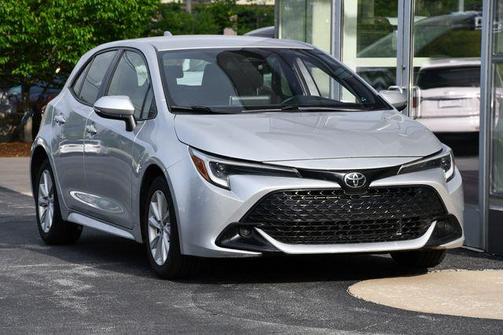 Classic Silver Metallic 2023 Toyota Corolla SE