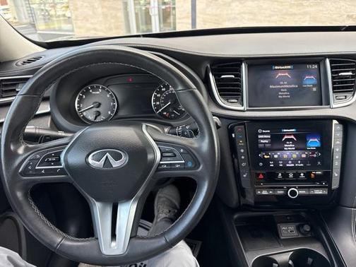 2024 INFINITI QX50 LUXE AWD