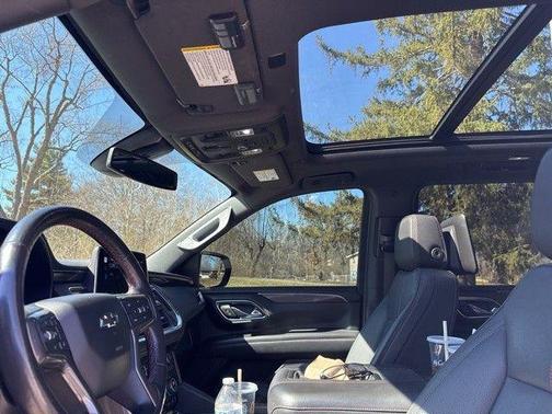 2022 Chevrolet Suburban RST