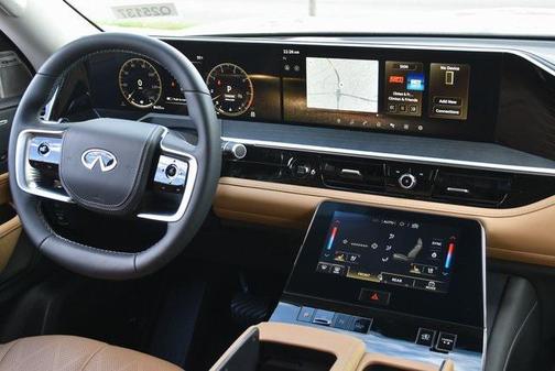 2025 INFINITI QX80 SENSORY AWD