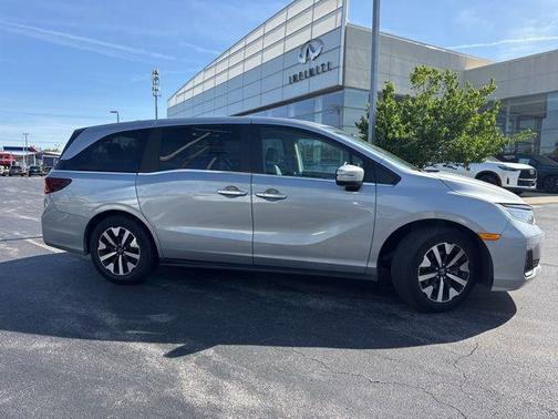 Solar Silver Metallic 2025 Honda Odyssey EX-L