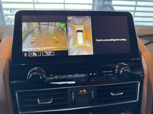 2024 INFINITI QX80 SENSORY AWD