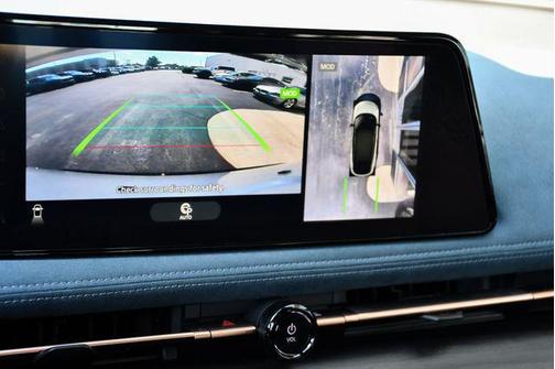 Boulder Gray Pearl/Black Diamond Pearl 2023 Nissan ARIYA PLATINUM+