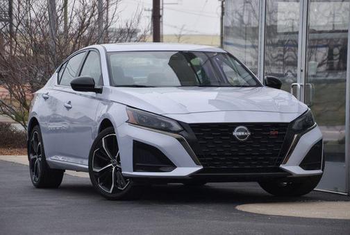 2025 Nissan Altima SR AWD