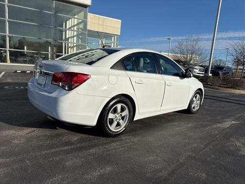 2015 Chevrolet Cruze 1LT