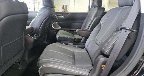 2025 INFINITI QX80 SENSORY AWD