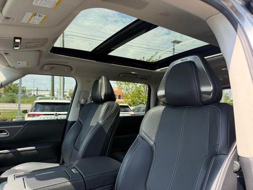 Dynamic Metal 2025 INFINITI QX80 SENSORY AWD