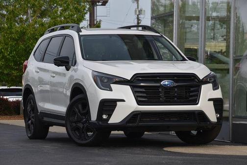 Crystal White Pearl 2023 Subaru Ascent Onyx Edition Limited 7-Passenger