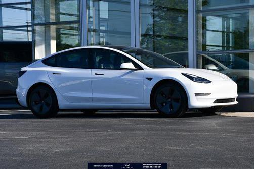 Pearl White Multi-Coat 2021 Tesla Model 3 Long Range