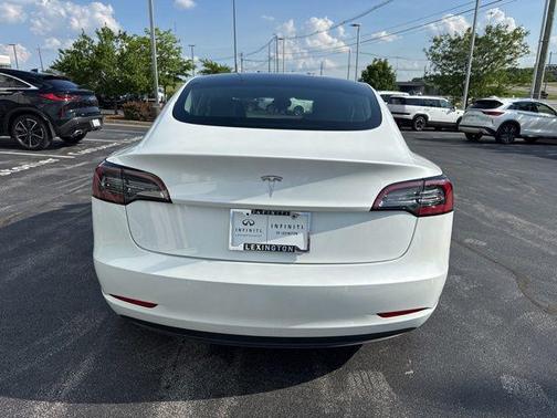 Pearl White Multi-Coat 2021 Tesla Model 3 Long Range