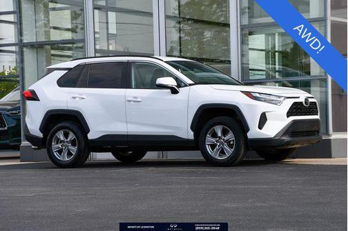 Ice 2025 Toyota RAV4 XLE