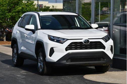 Ice 2025 Toyota RAV4 XLE