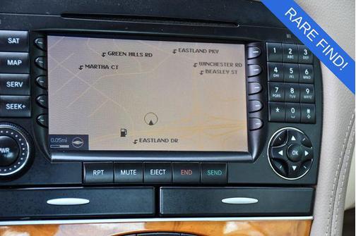 White 2007 Mercedes-Benz SL-Class SL 550