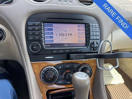 White 2007 Mercedes-Benz SL-Class SL 550