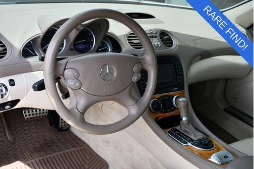 White 2007 Mercedes-Benz SL-Class SL 550