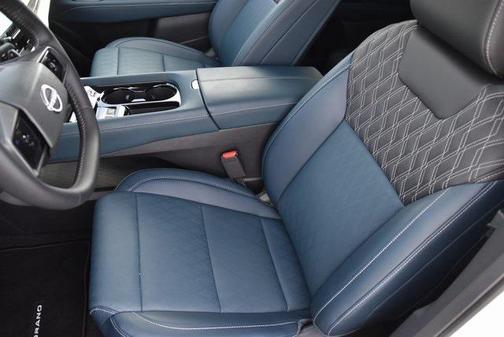 2025 Nissan Murano Platinum