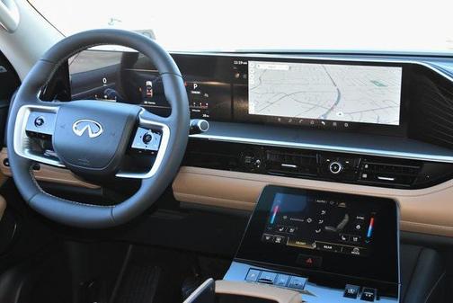 2026 INFINITI QX80 Luxe