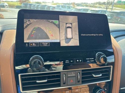 2024 INFINITI QX80 SENSORY AWD