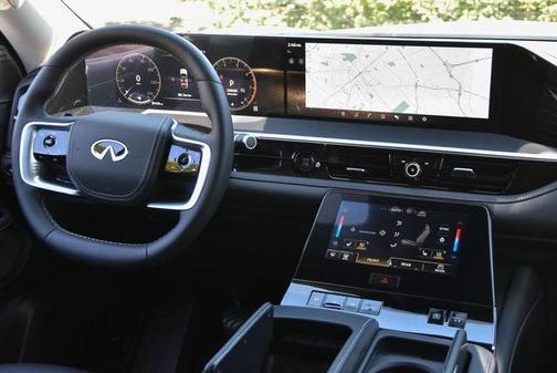 2025 INFINITI QX80 SENSORY AWD