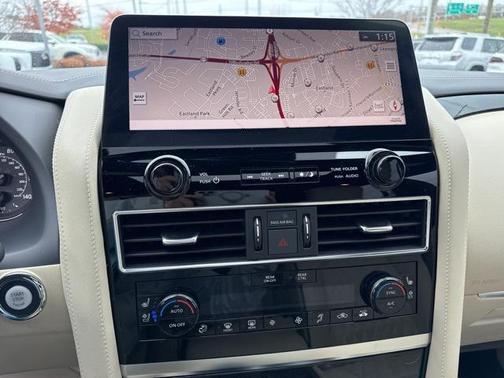 2024 INFINITI QX80 SENSORY AWD