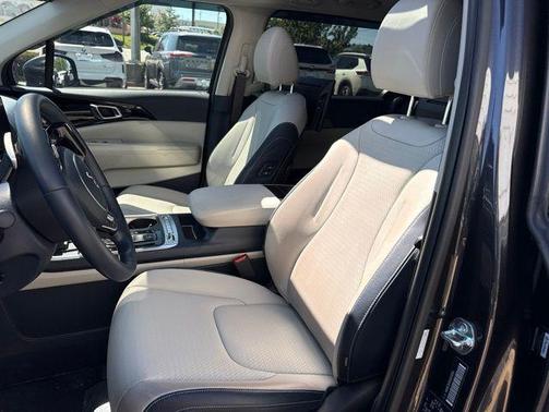 Panthera Metal 2025 Kia Carnival Hybrid SX Prestige