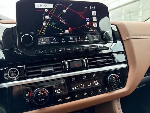 2024 Nissan Pathfinder Platinum