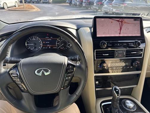 2024 INFINITI QX80 SENSORY AWD