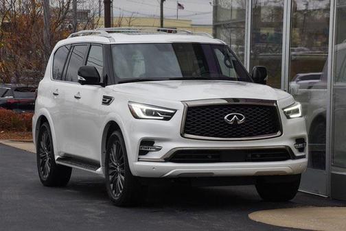 2024 INFINITI QX80 SENSORY AWD