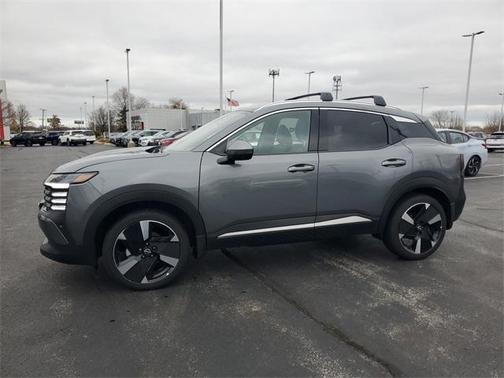 2025 Nissan Kicks SR