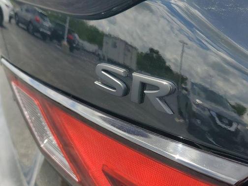 Black 2022 Nissan Sentra SR