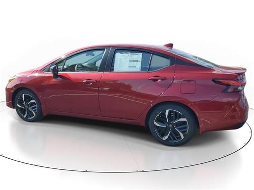 2025 Nissan Versa 1.6 SR