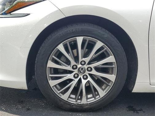 2021 Lexus ES 300h 300H
