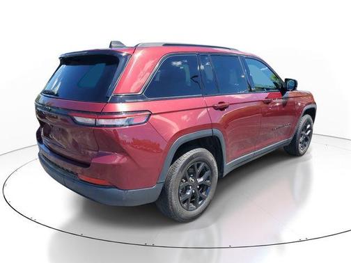Velvet Red Pearlcoat 2024 Jeep Grand Cherokee Laredo