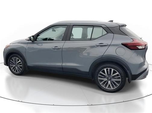 2022 Nissan Kicks SV