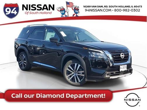 2025 Nissan Pathfinder Platinum